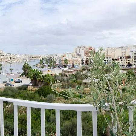Cosy Escape Near The Promenade In Marsascala 아파트 *